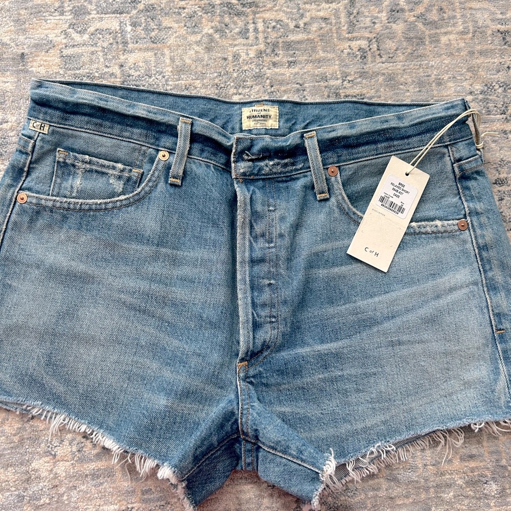 Citizens of Humanity Bree Relaxed Short NWT, size 29. Premium Vintage/Daze